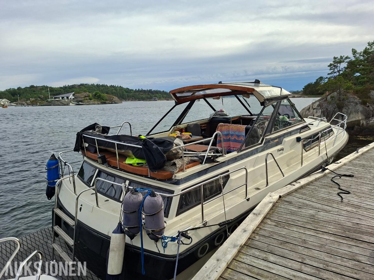 85 Scand Atlantic båt med 2 stk volvo b40
