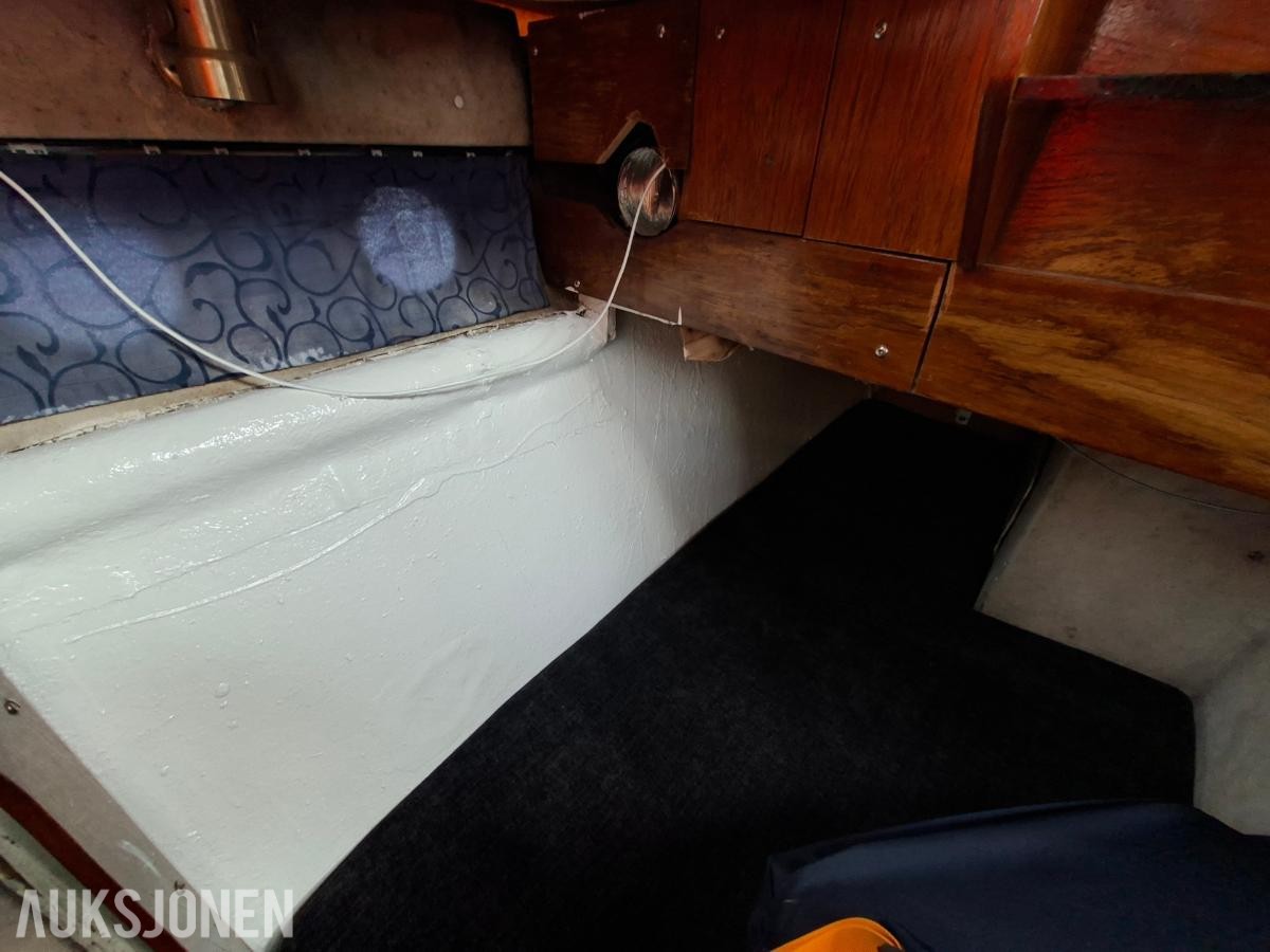 85 Scand Atlantic båt med 2 stk volvo b40