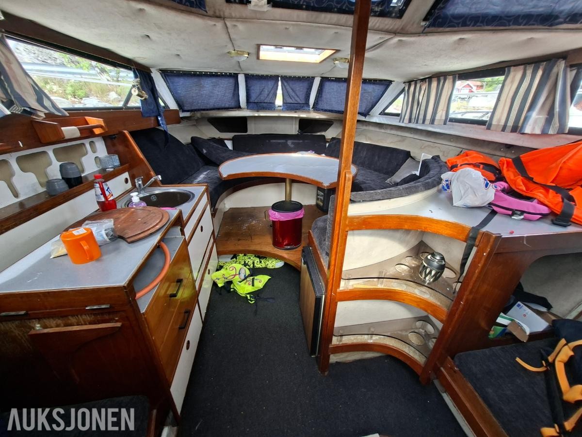 85 Scand Atlantic båt med 2 stk volvo b40