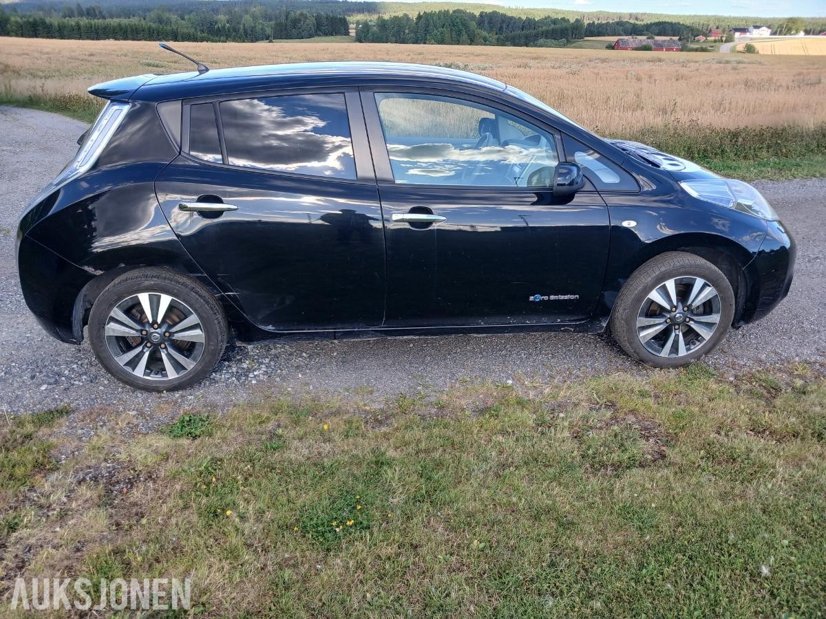 2012 Nissan Leaf Ryggekamera, Navigasjon, setevarmer