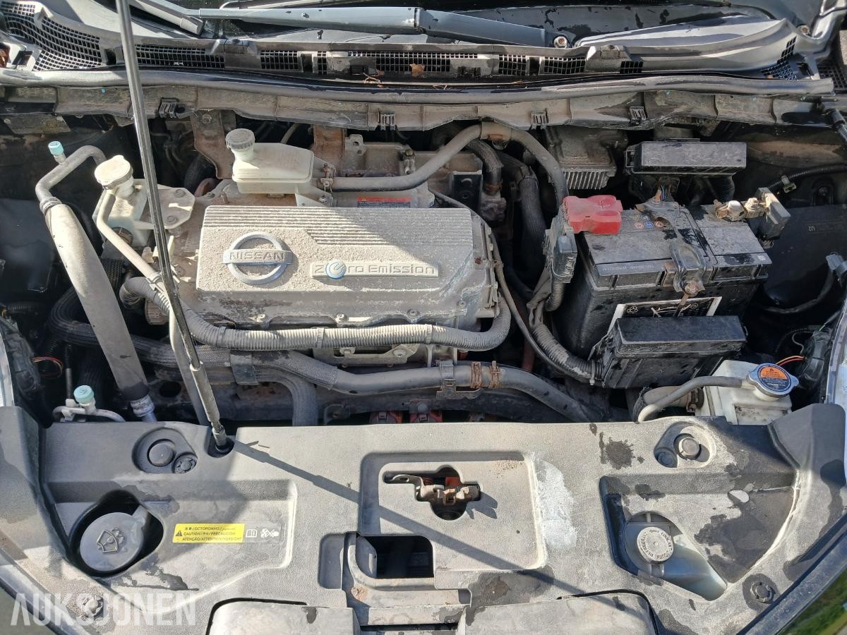 2012 Nissan Leaf Ryggekamera, Navigasjon, setevarmer