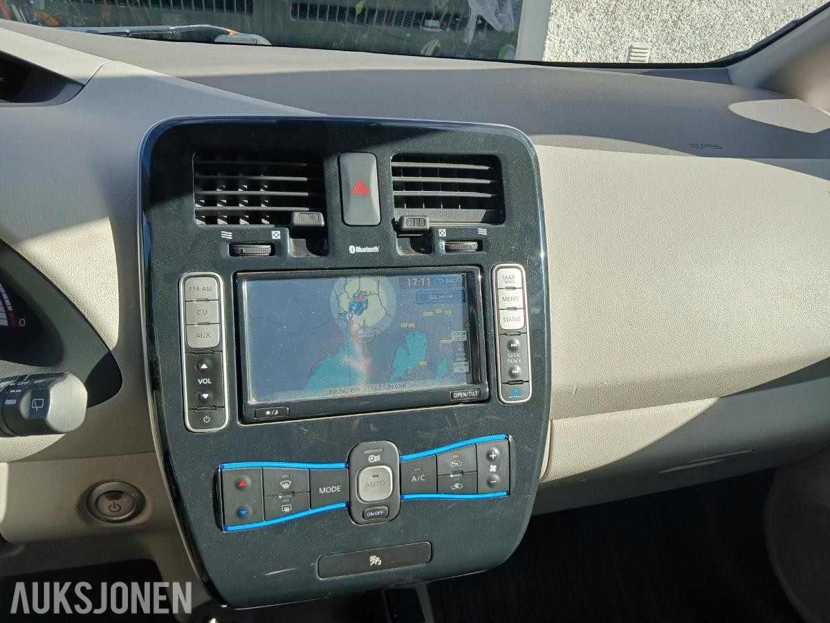 2012 Nissan Leaf Ryggekamera, Navigasjon, setevarmer