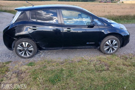 2012 Nissan Leaf Ryggekamera, Navigasjon, setevarmer