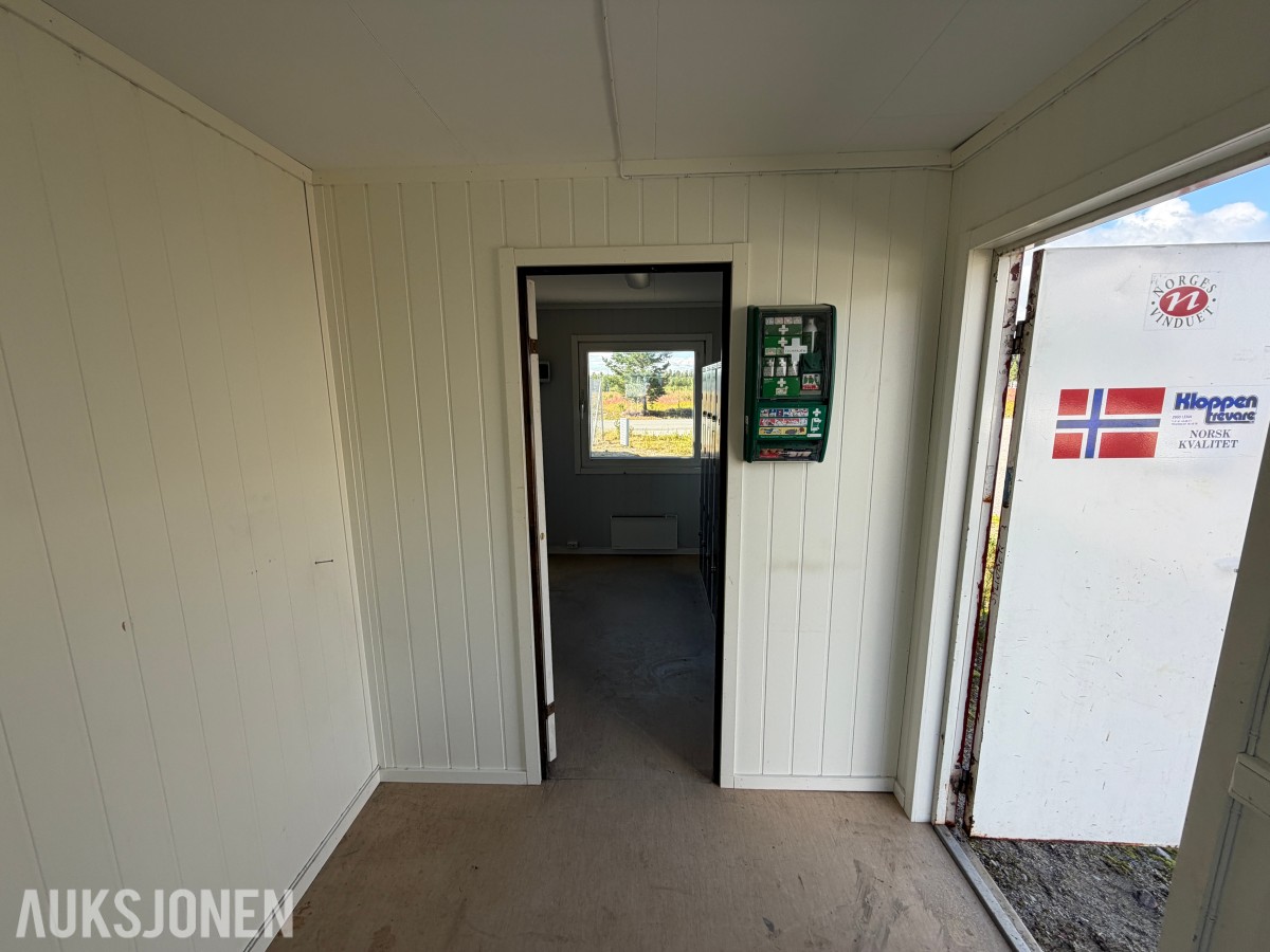 Mannskapscontainer 25 fot / Oppholdsrom og kontor/garderobe