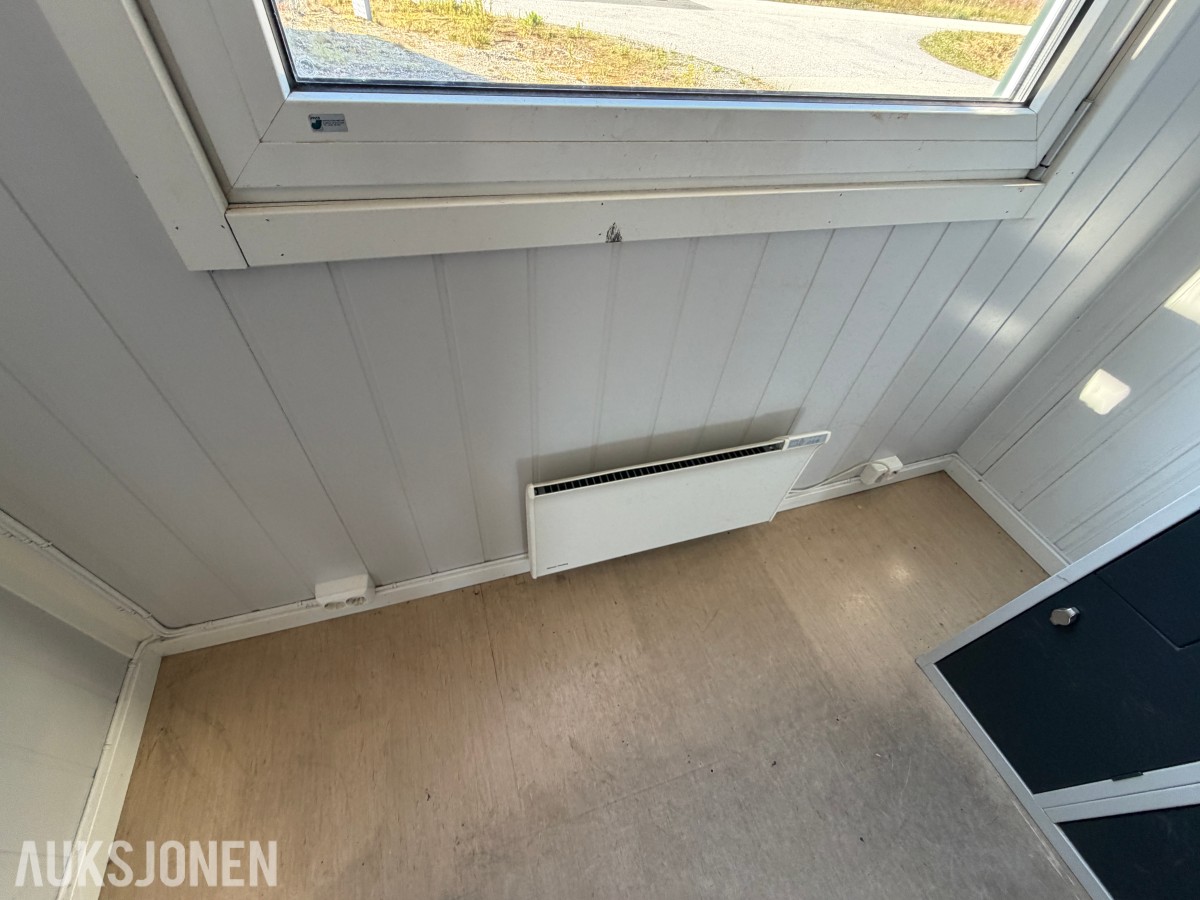 Mannskapscontainer 25 fot / Oppholdsrom og kontor/garderobe