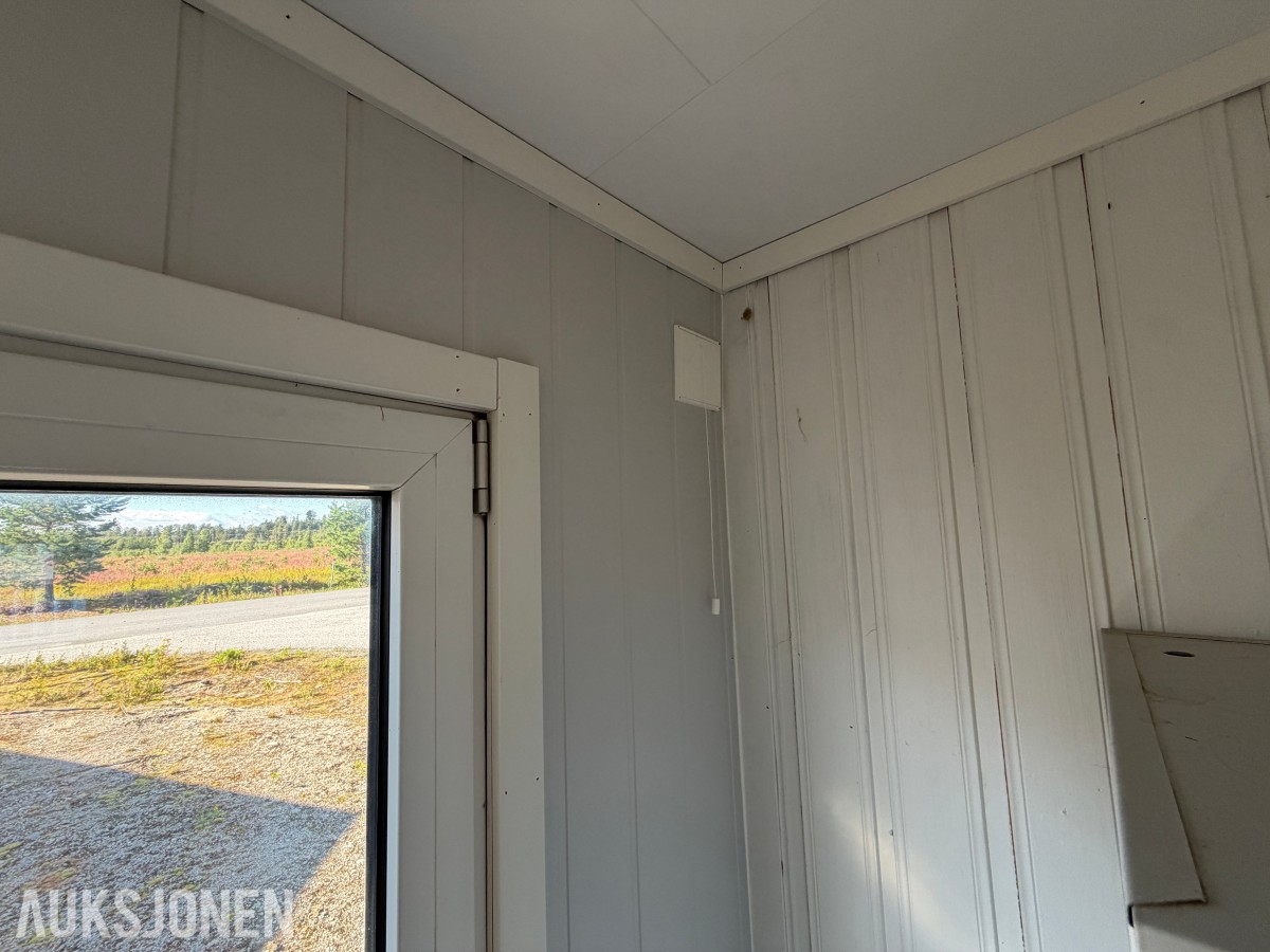 Mannskapscontainer 25 fot / Oppholdsrom og kontor/garderobe