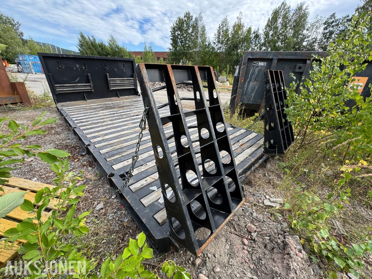 2020 Maskinflak med kjørebroer