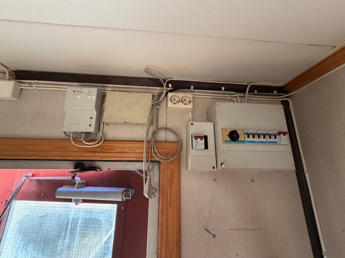 Mannskapscontainer 25 fot / Oppholdsrom og ekstra rom (arbeidsrom/garderobe e.l.)