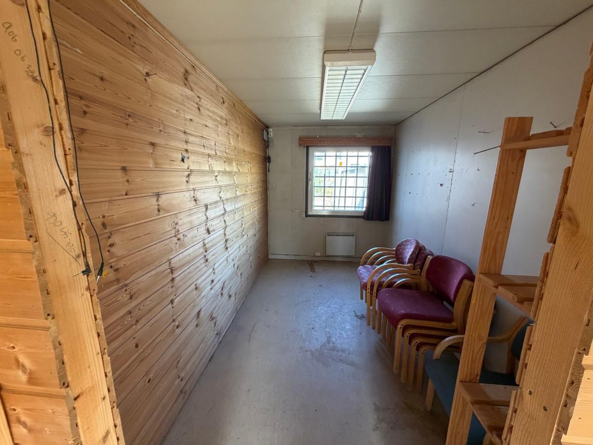 Mannskapscontainer 25 fot / Oppholdsrom og ekstra rom (arbeidsrom/garderobe e.l.)
