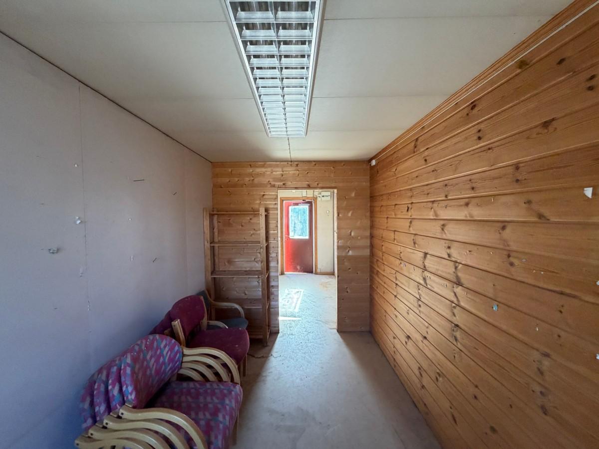 Mannskapscontainer 25 fot / Oppholdsrom og ekstra rom (arbeidsrom/garderobe e.l.)