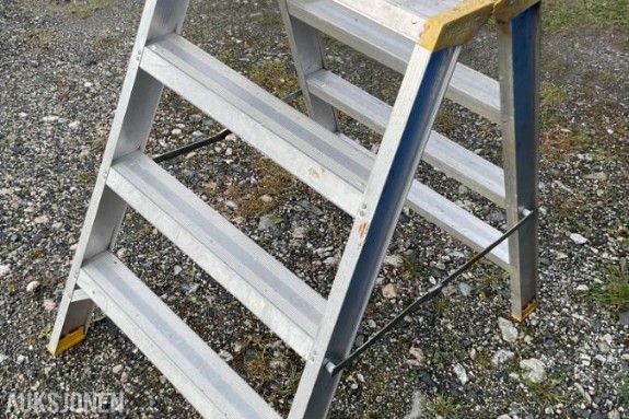 Wibe 55AB-4 fra W.steps arbeidsbukk - stige