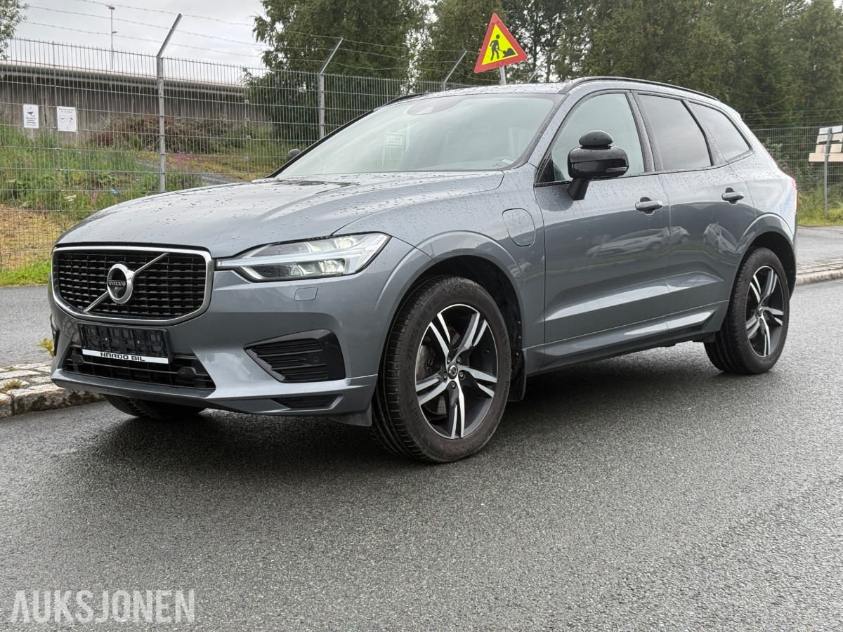 2020 Volvo XC60 T8 AWD R-DESIGN KJØRESKOLEBIL HENGERFESTE PANORAMA HEAD-UP 360-KAMERA