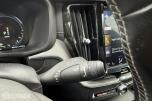 2020 Volvo XC60 T8 AWD R-DESIGN KJØRESKOLEBIL HENGERFESTE PANORAMA HEAD-UP 360-KAMERA