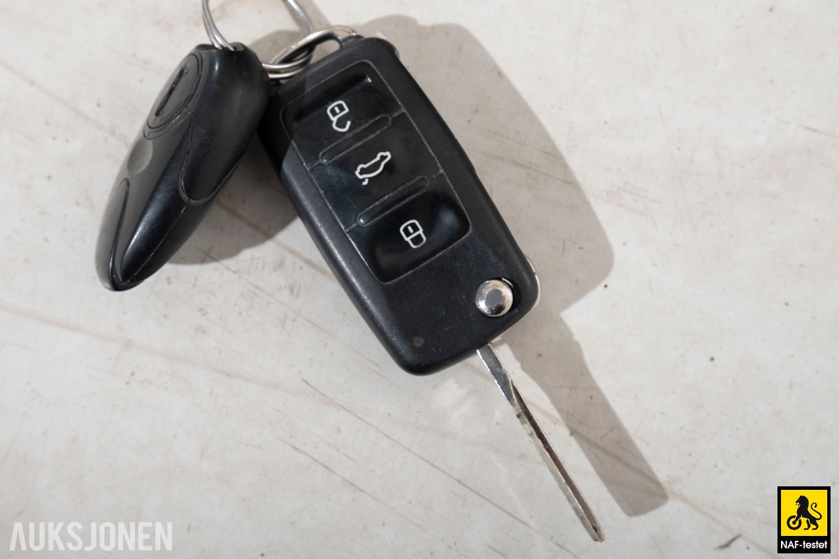 2015 Volkswagen TRANSPORTER 2.0 TDI 114 HK HENGERFESTE CRUISE VARMER
