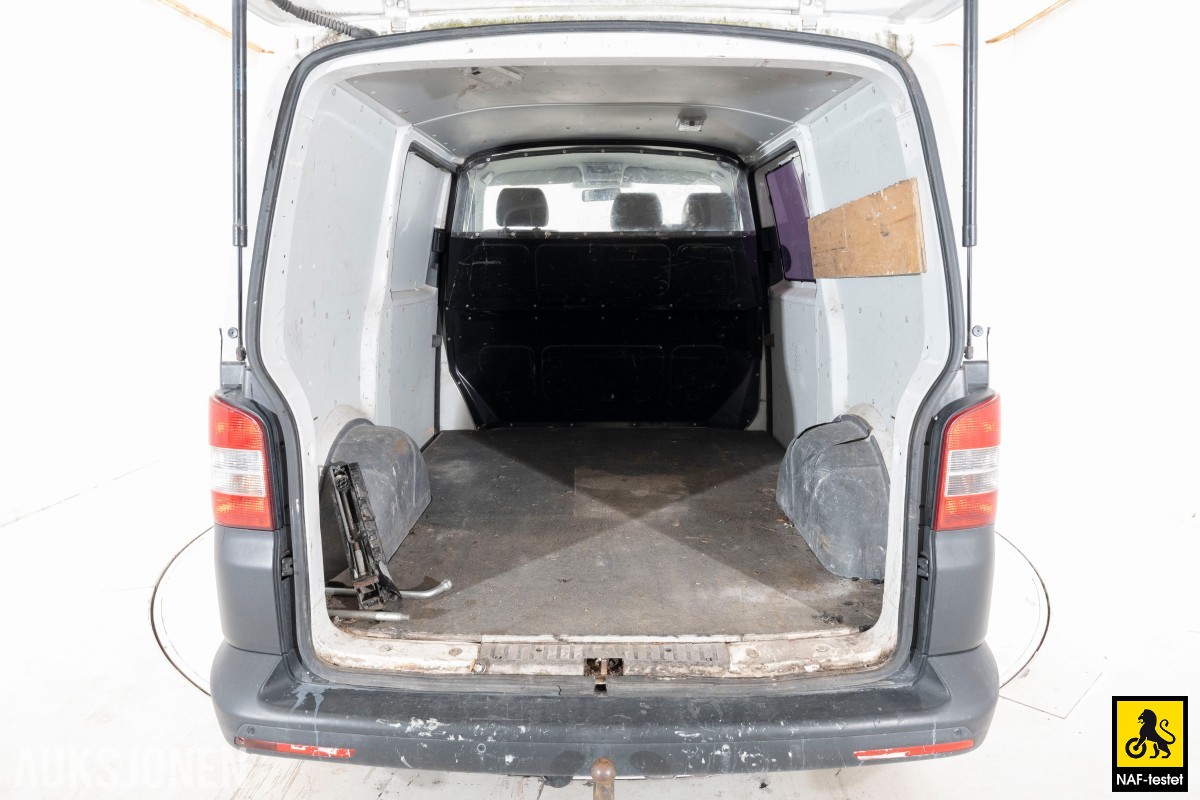 2015 Volkswagen TRANSPORTER 2.0 TDI 114 HK HENGERFESTE CRUISE VARMER