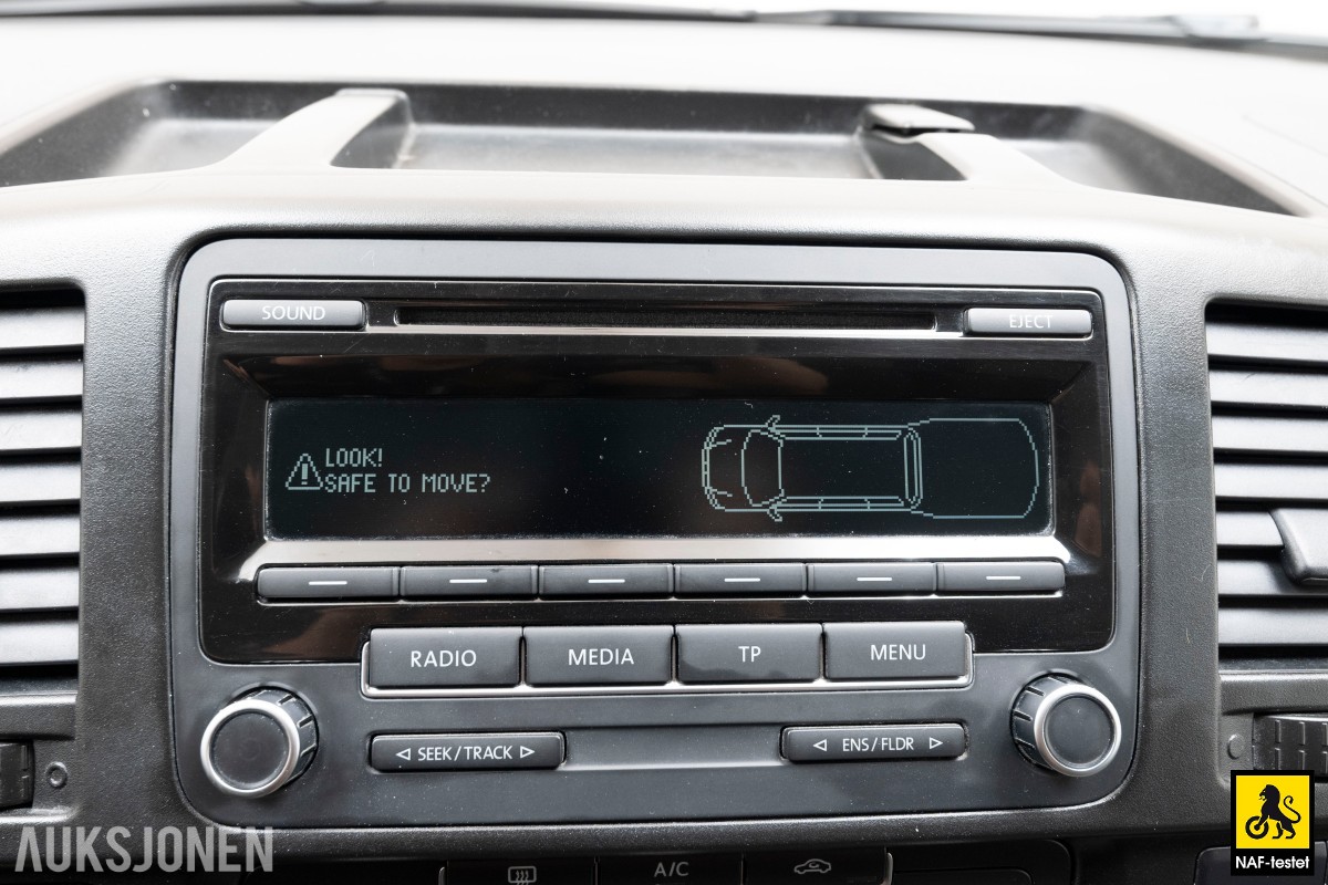 2015 Volkswagen TRANSPORTER 2.0 TDI 114 HK HENGERFESTE CRUISE VARMER