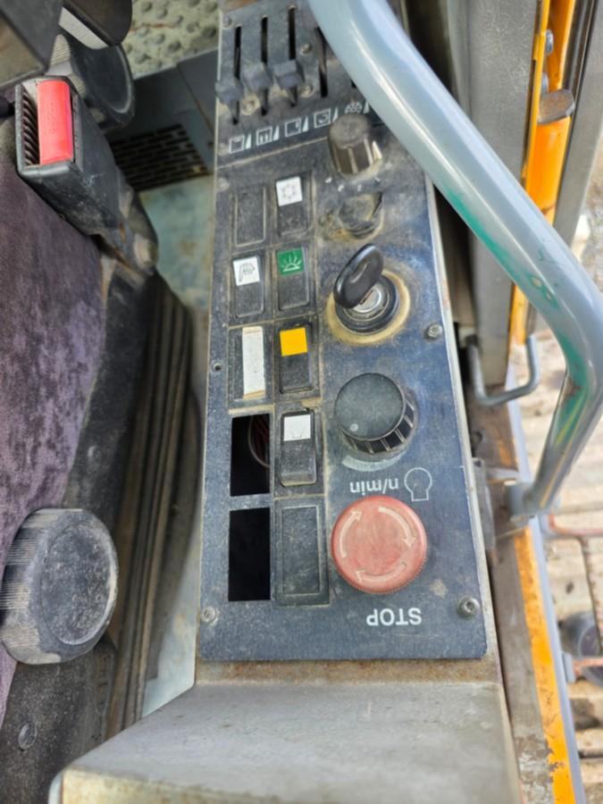 1998 Volvo EC 280 beltegraver 13782 TIMER 29 tonn