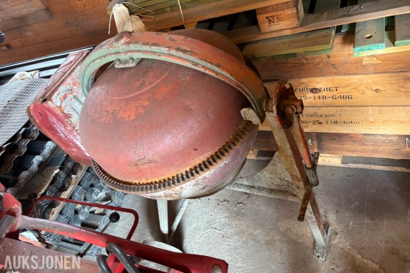 Lescha VM 126 betongblander – 125 liter