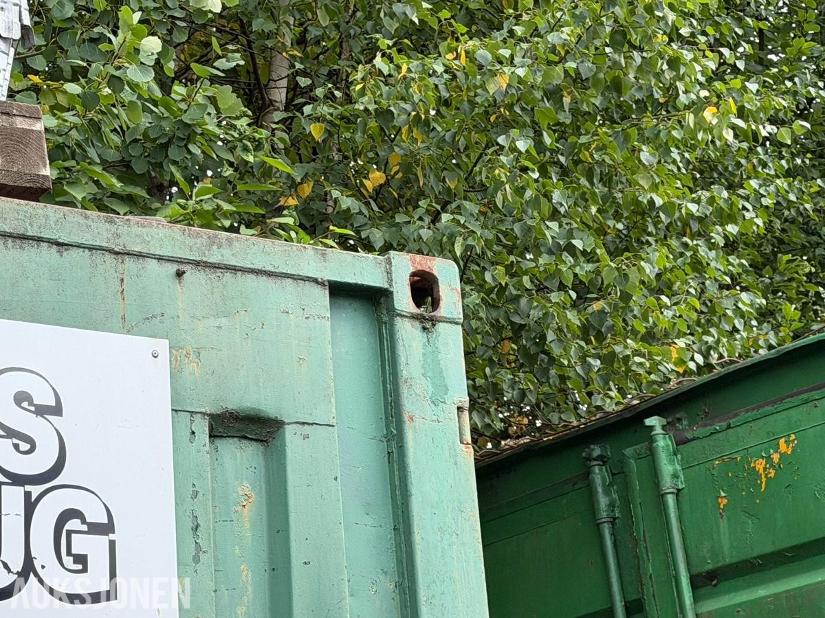 10 fots stålcontainer med verktøy og materiell