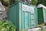 10 fots stålcontainer med verktøy og materiell