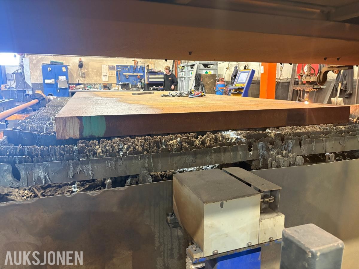 2014 MicroStep CombiCut 6001.25PrkG + CH800P plasma-/gasskjærebord med rørskjæring