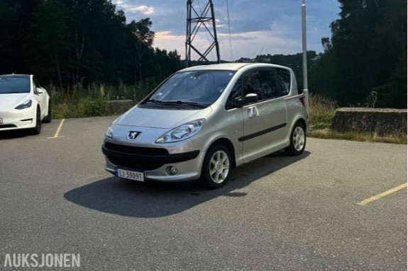 2006 Peugeot 1007 1.4 Bensin 73hk Automat