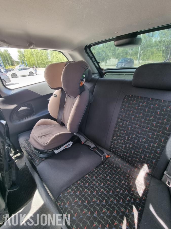 1998 Mazda 323 1.5, Automat, S+V dekk