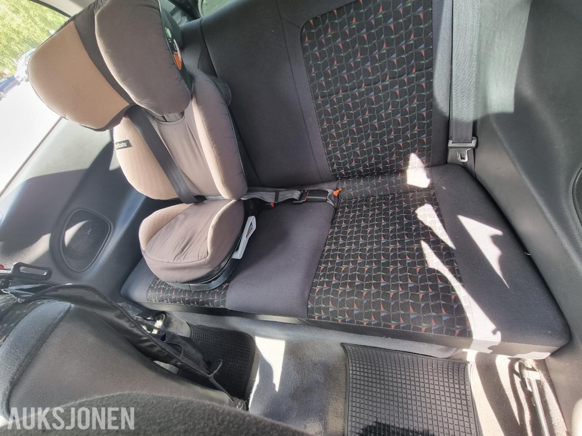 1998 Mazda 323 1.5, Automat, S+V dekk