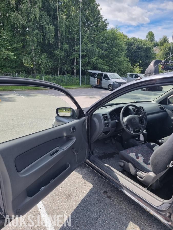 1998 Mazda 323 1.5, Automat, S+V dekk