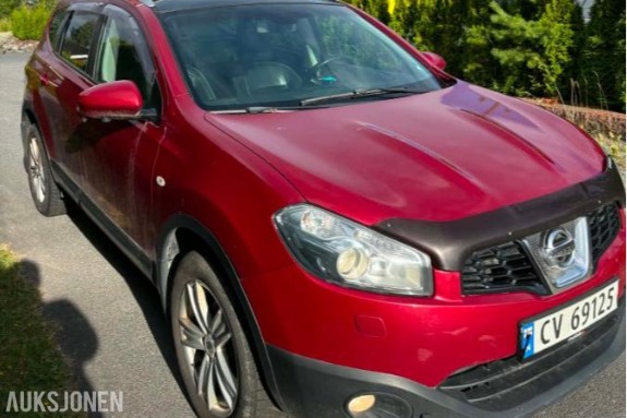 2013 Nissan Qashqai+2 1.6 131hk 4x4 Tekna 7-seter 360 kamera