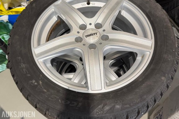 2021 Vinterhjul Piggdekk 5x112 205/55/16