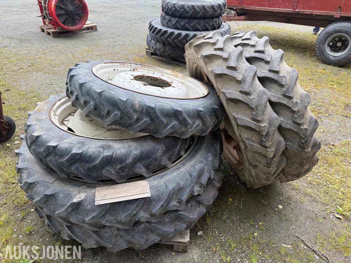 4 stk. sprøytehjul / smale traktorhjul – 8.3 R32 + 9.5 R44