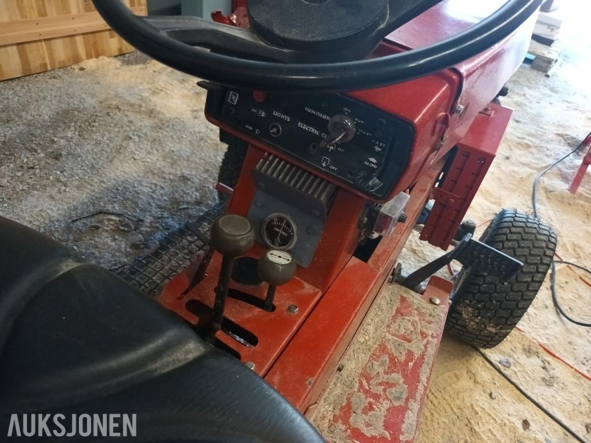 Wheelhorse C120