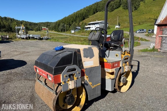 2000 Dynapac CC102 Valsetog