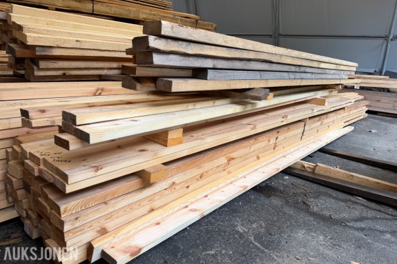 PARTI MED 2X4 OG 1,5X4 TOMMER TREVERK – CA. 292 LM