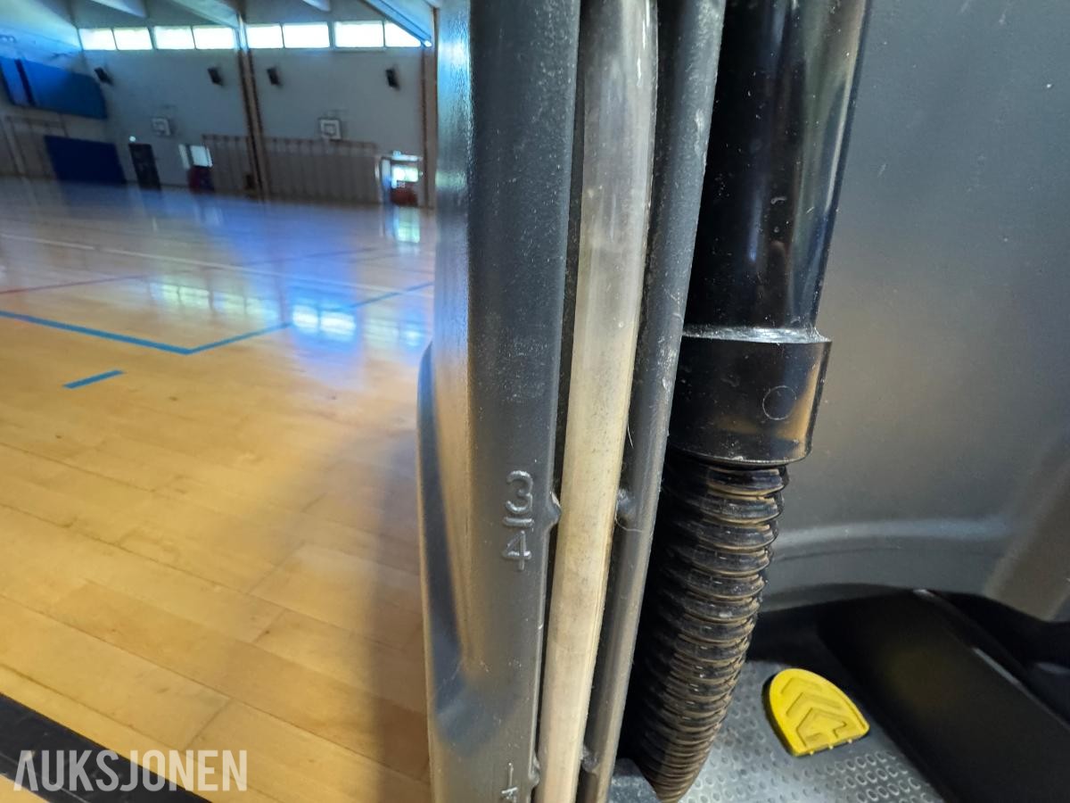 2015 Nilfisk SC1500 ecoflex stå-på gulvvaskemaskin / 112 timer