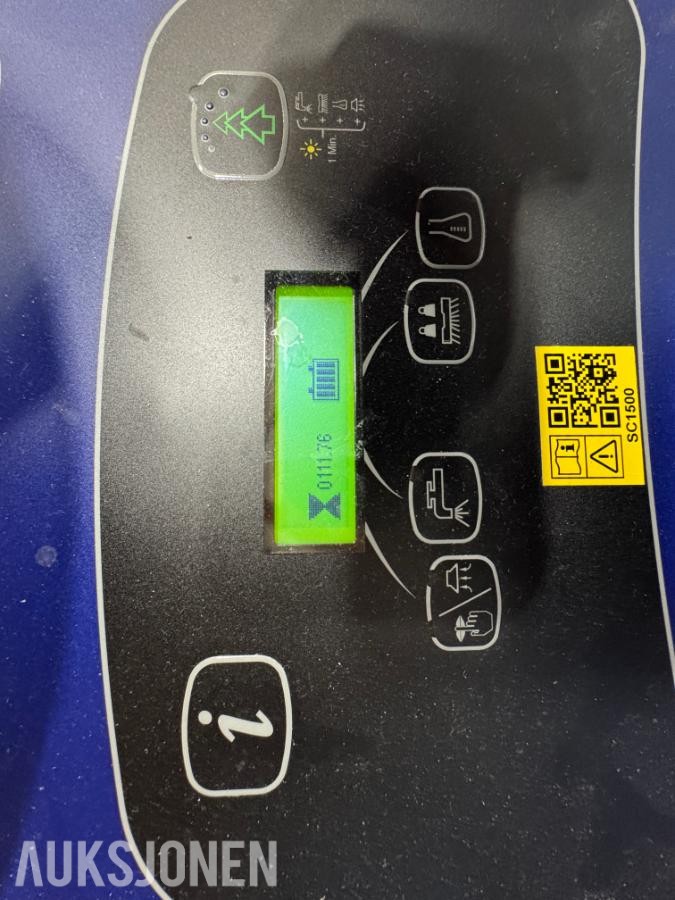 2015 Nilfisk SC1500 ecoflex stå-på gulvvaskemaskin / 112 timer