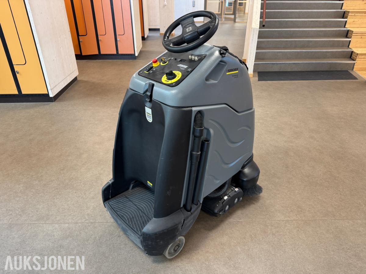2018 Karcher CV 60/2 RS stående teppebørstesuger