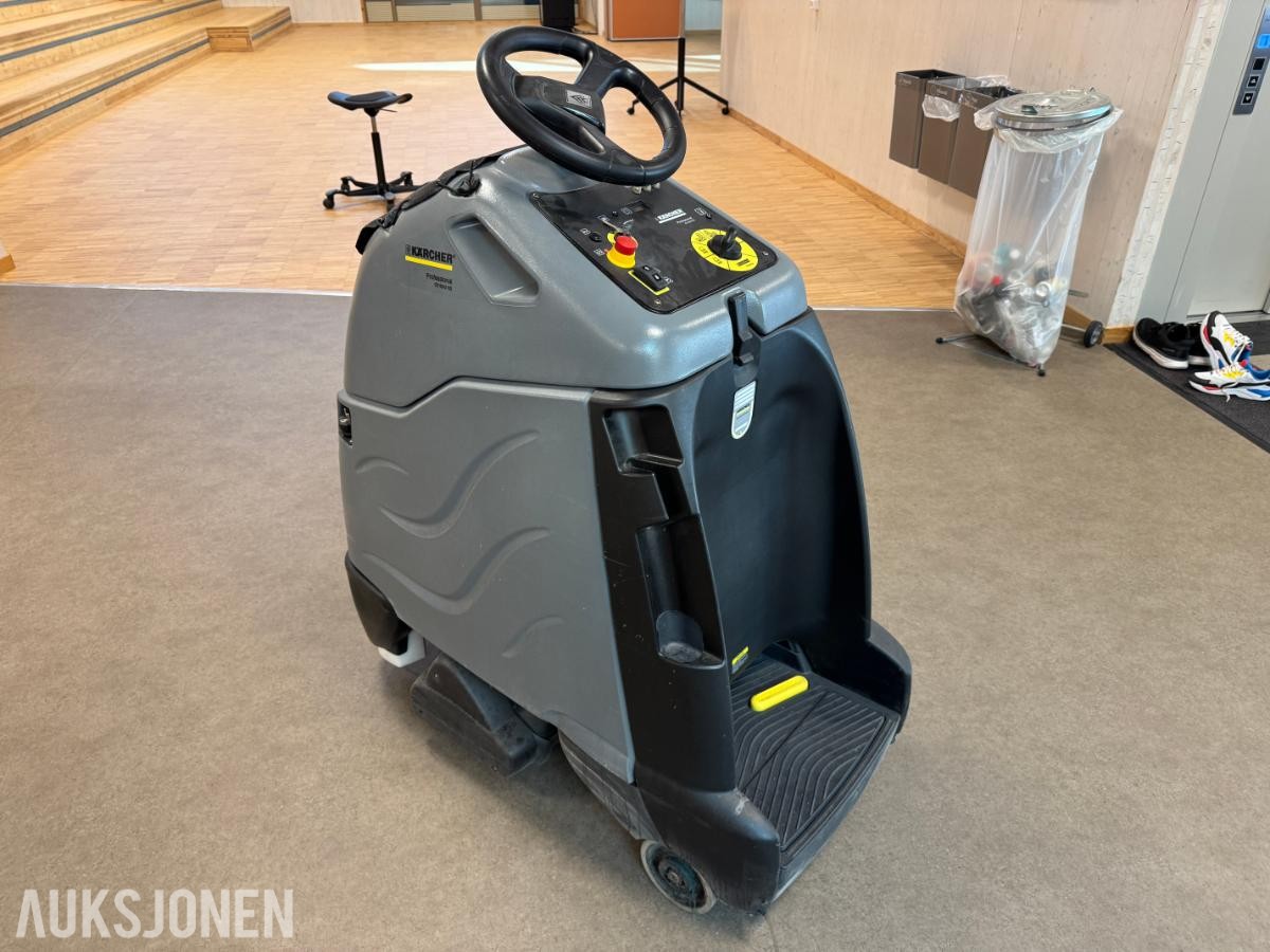 2018 Karcher CV 60/2 RS stående teppebørstesuger