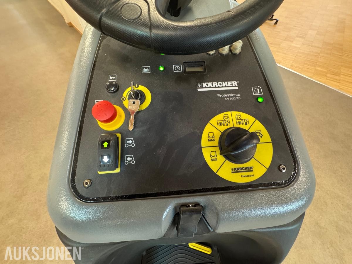 2018 Karcher CV 60/2 RS stående teppebørstesuger