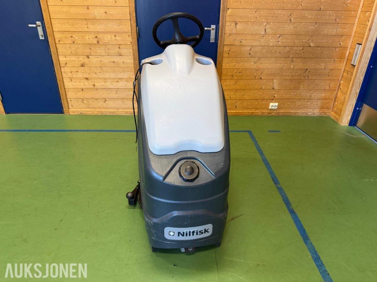 2017 Nilfisk SC1500 ecoflex stå-på gulvvaskemaskin / 43 timer
