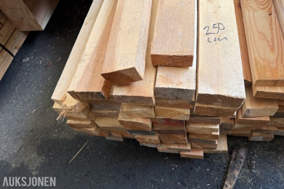 CA. 250 LM B-VARE TREVERK 48X90–48X98 MM