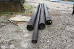 4 STK KREOSOTIMPREGNERTE STOLPER – CA. 9 M LENGDER