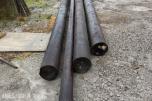 4 STK KREOSOTIMPREGNERTE STOLPER – CA. 9 M LENGDER