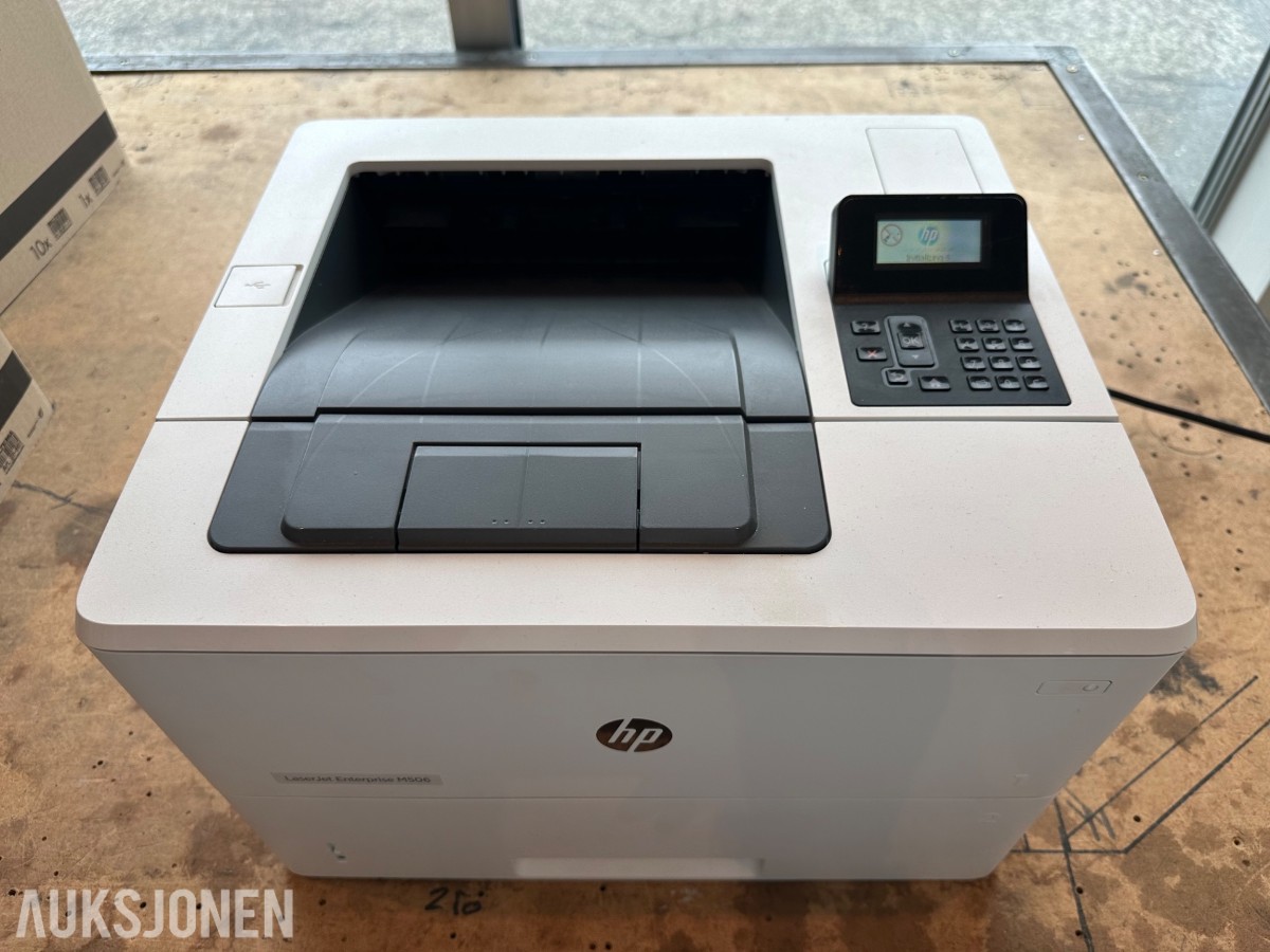 2 stk HP LaserJet Enterprise M506dn og Targus videokonferansesystem