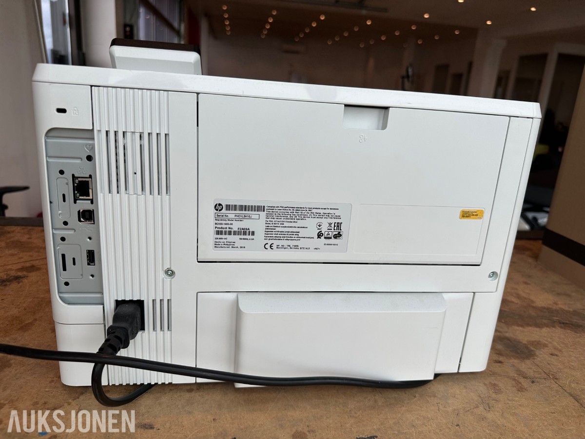 2 stk HP LaserJet Enterprise M506dn og Targus videokonferansesystem