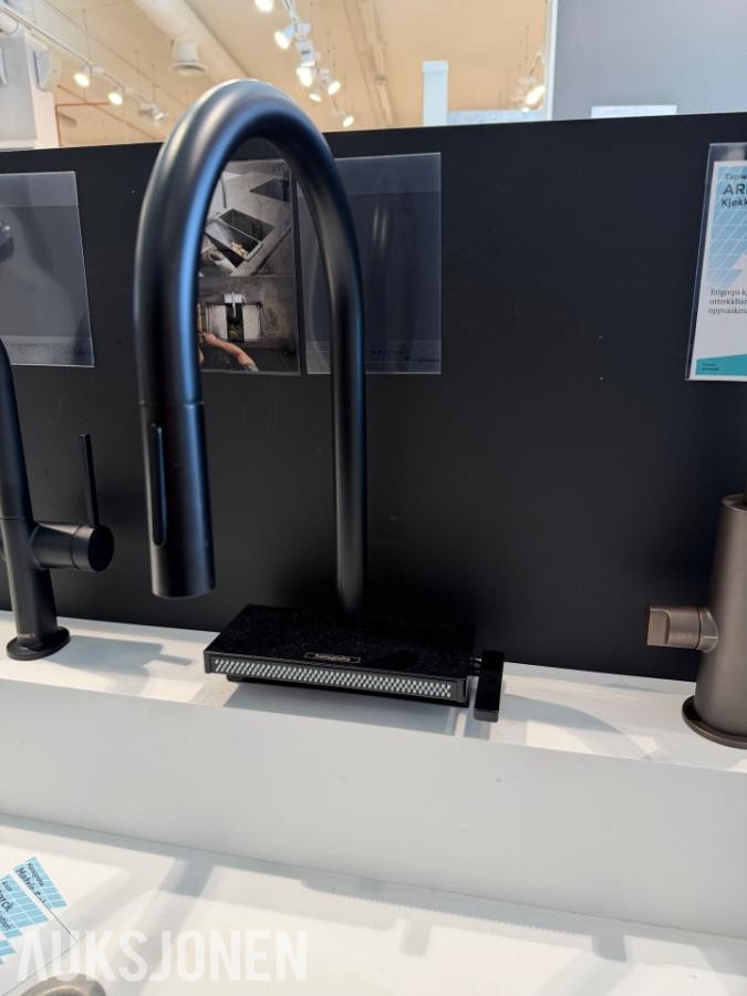 Hansgrohe Aquno Select M81 kjøkkenarmatur