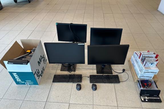 Samsung PC-skjermer, Canon blekk, Fellowes rulleskjærer og kontortilbehør