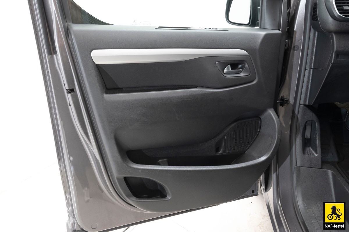 2017 Peugeot TRAVELLER 116HK HDI 9-SETER HENGERFESTE ADAPTIV CRUISE KAMERA KUNSTSKINN