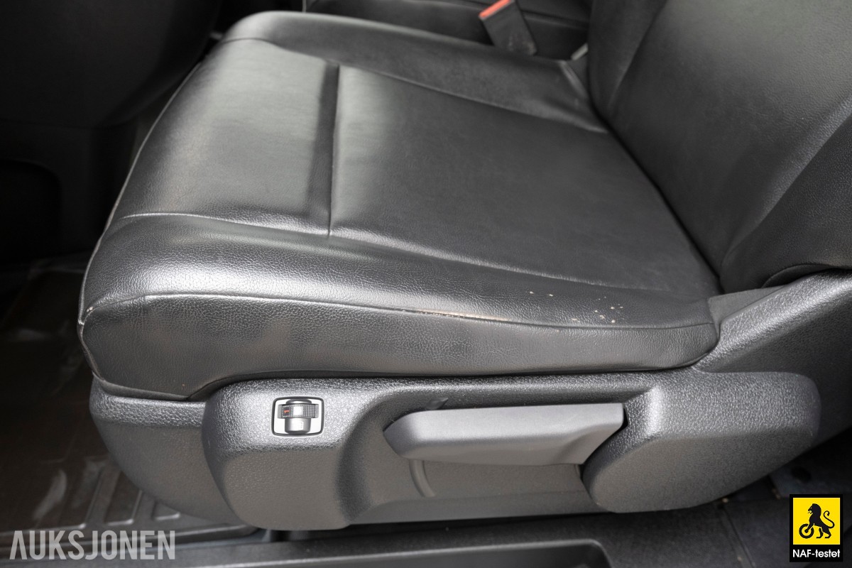 2017 Peugeot TRAVELLER 116HK HDI 9-SETER HENGERFESTE ADAPTIV CRUISE KAMERA KUNSTSKINN